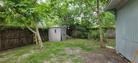 8211 N 10th Street Tampa FL 33604