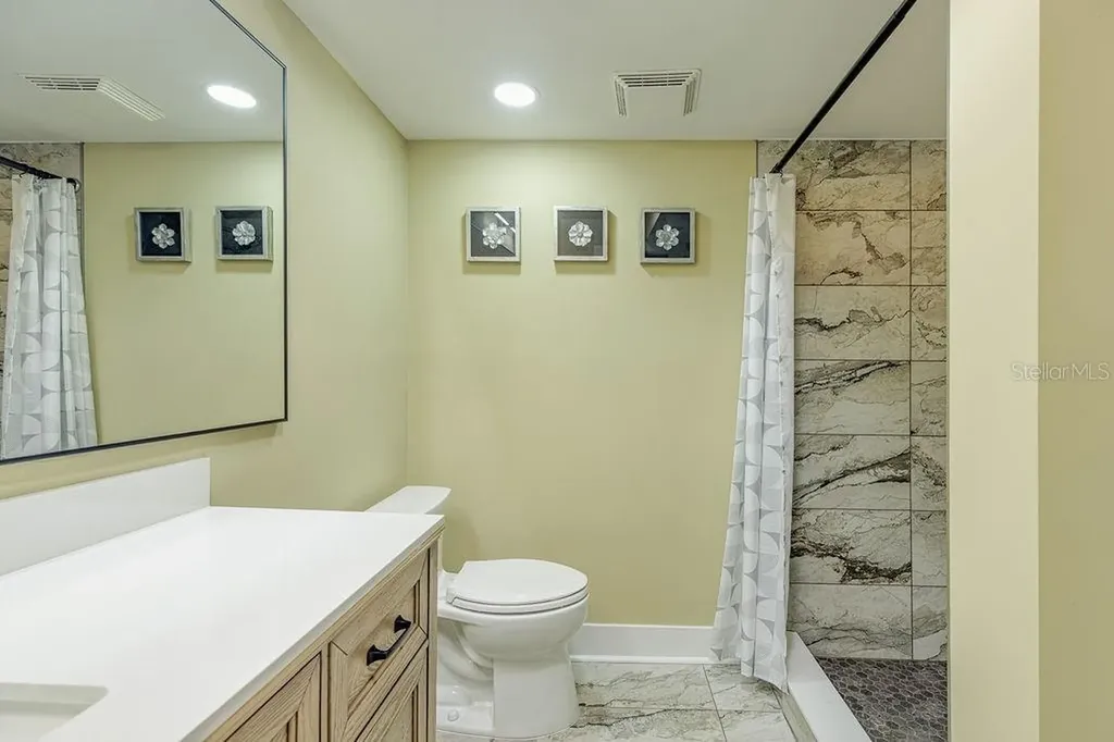 215 Boca Ciega Point Boulevard N St Petersburg FL 33708