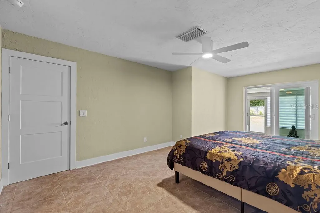 215 Boca Ciega Point Boulevard N St Petersburg FL 33708