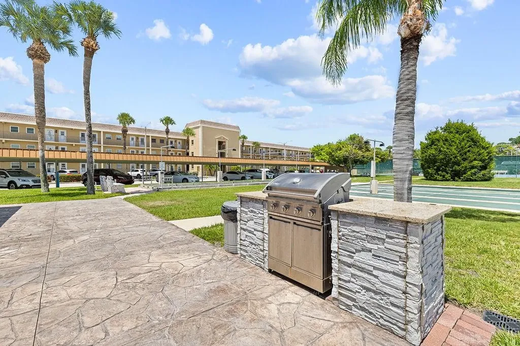 215 Boca Ciega Point Boulevard N St Petersburg FL 33708