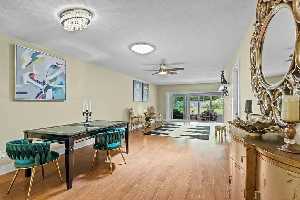 215 Boca Ciega Point Boulevard N St Petersburg FL 33708