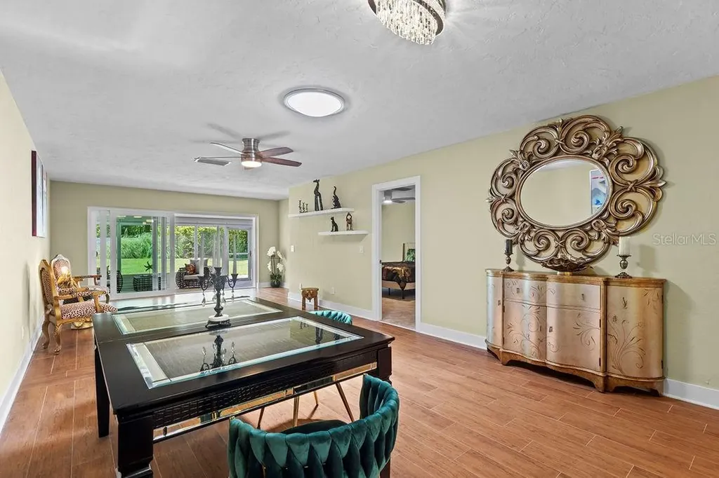 215 Boca Ciega Point Boulevard N St Petersburg FL 33708
