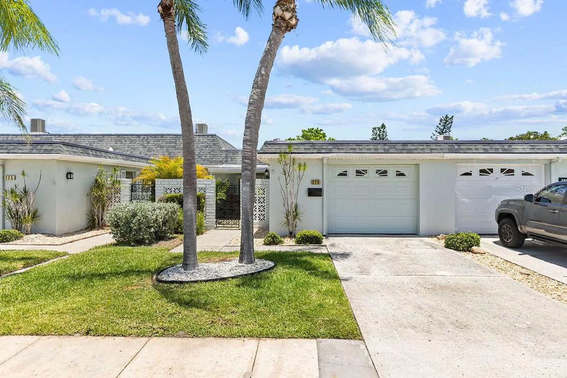 215 Boca Ciega Point Boulevard N St Petersburg FL 33708