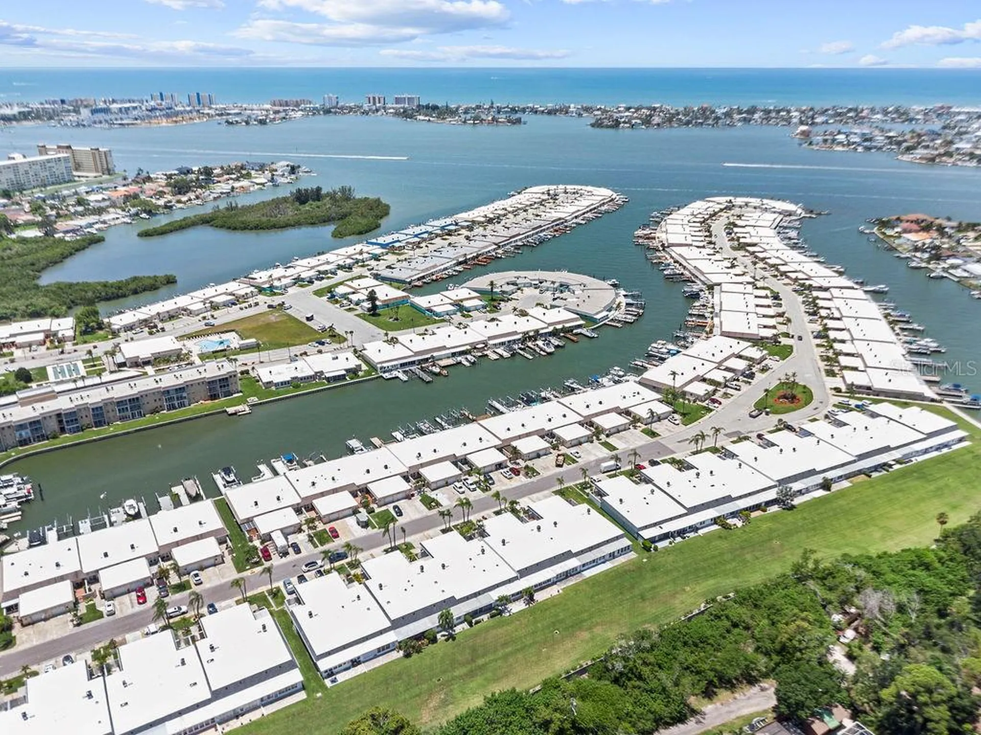 215 Boca Ciega Point Boulevard N St Petersburg FL 33708