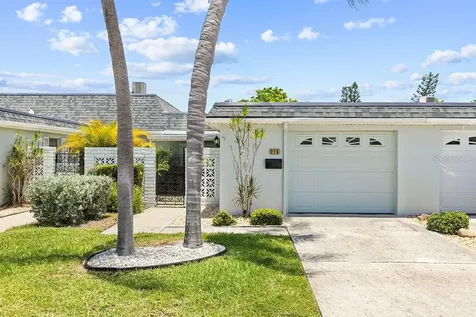 215 Boca Ciega Point Boulevard N St Petersburg FL 33708