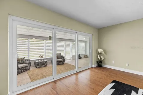 215 Boca Ciega Point Boulevard N St Petersburg FL 33708