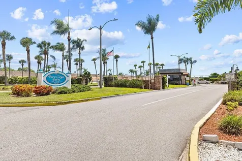 215 Boca Ciega Point Boulevard N St Petersburg FL 33708