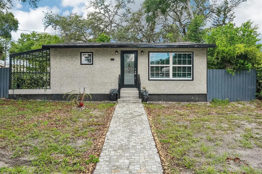 8514 N Branch Avenue Tampa FL 33604
