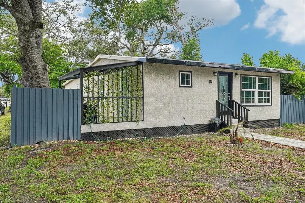 8514 N Branch Avenue Tampa FL 33604