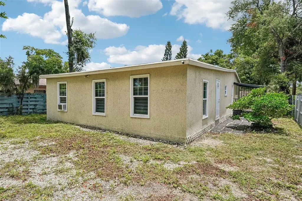 8514 N Branch Avenue Tampa FL 33604