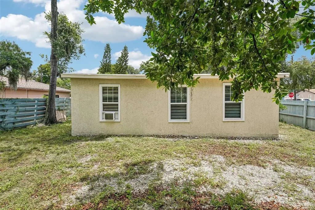 8514 N Branch Avenue Tampa FL 33604