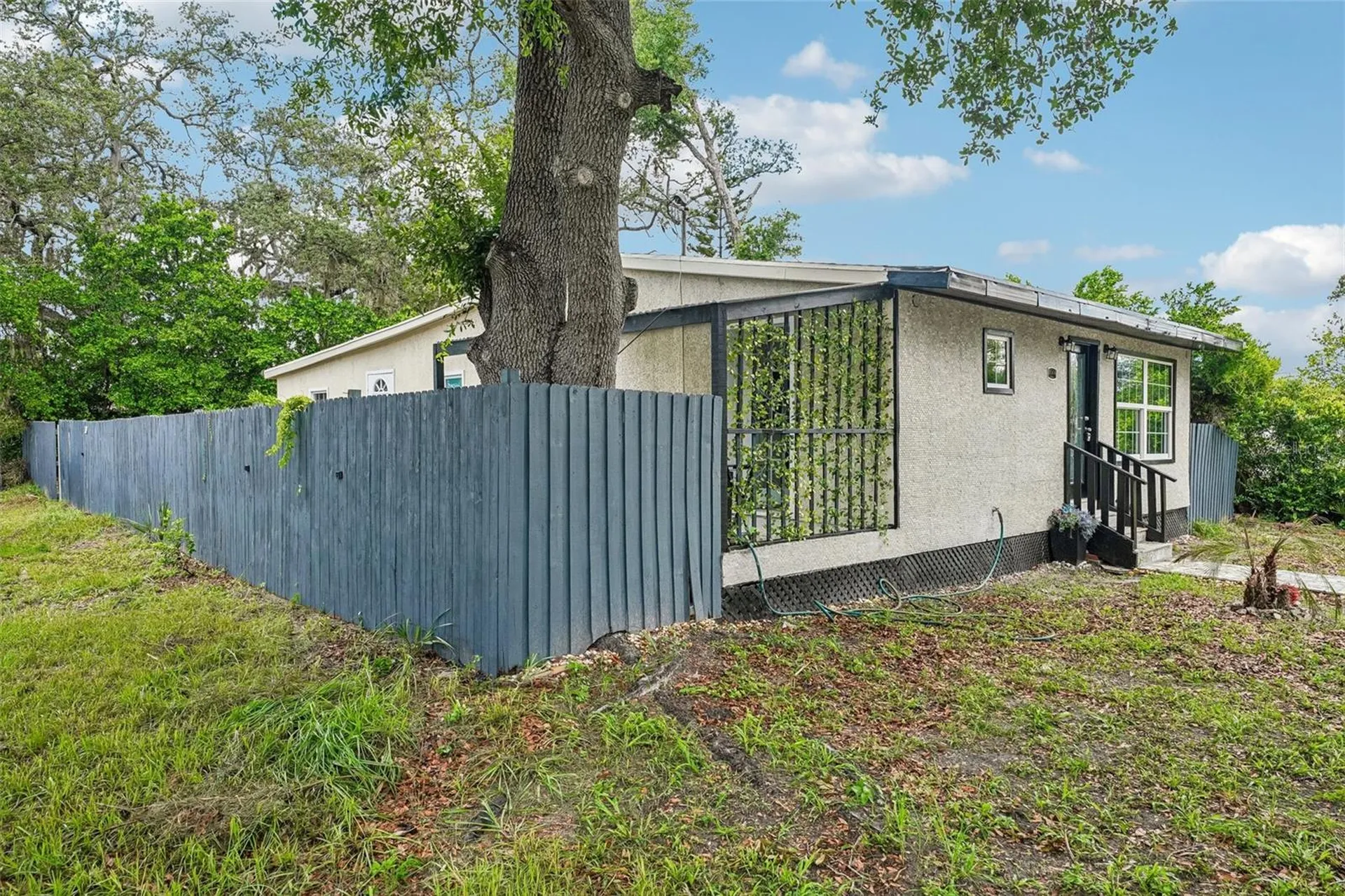 8514 N Branch Avenue Tampa FL 33604