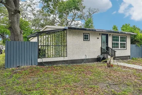 8514 N Branch Avenue Tampa FL 33604