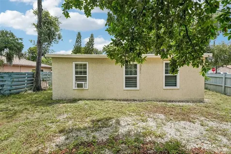 8514 N Branch Avenue Tampa FL 33604