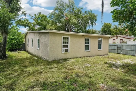 8514 N Branch Avenue Tampa FL 33604