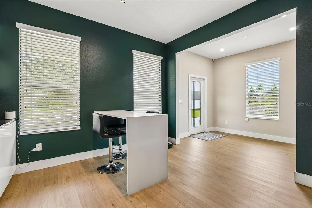 11886 Fiction Avenue Orlando FL 32832