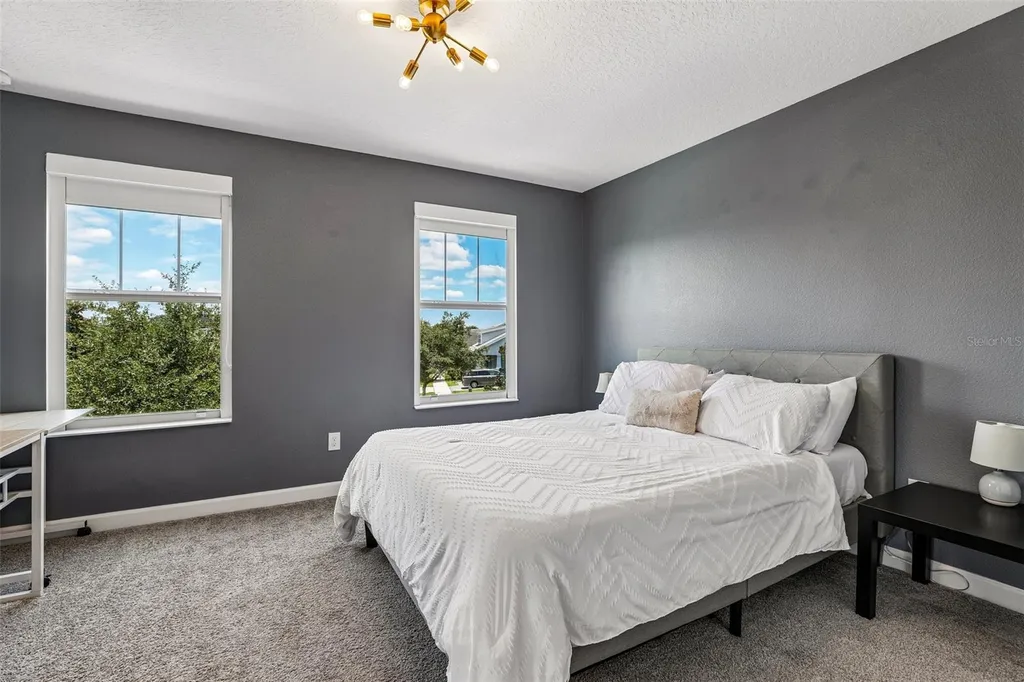 11886 Fiction Avenue Orlando FL 32832