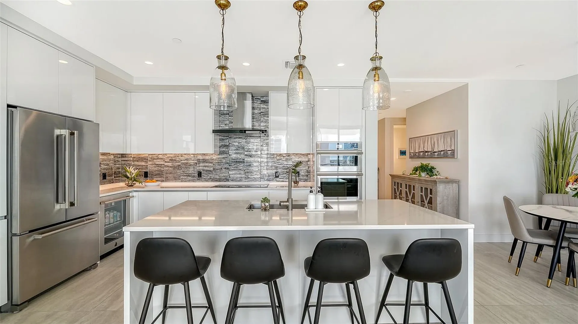 301 Quay Commons Sarasota FL 34236