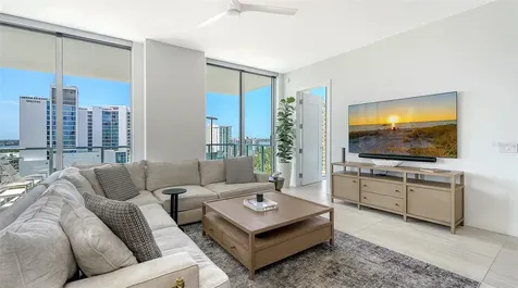 301 Quay Commons Sarasota FL 34236