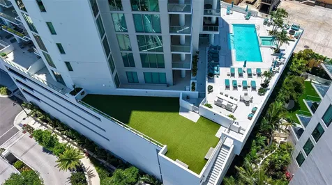 301 Quay Commons Sarasota FL 34236