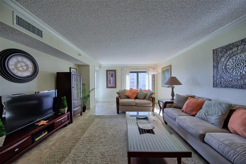 1480 Gulf Boulevard Clearwater FL 33767