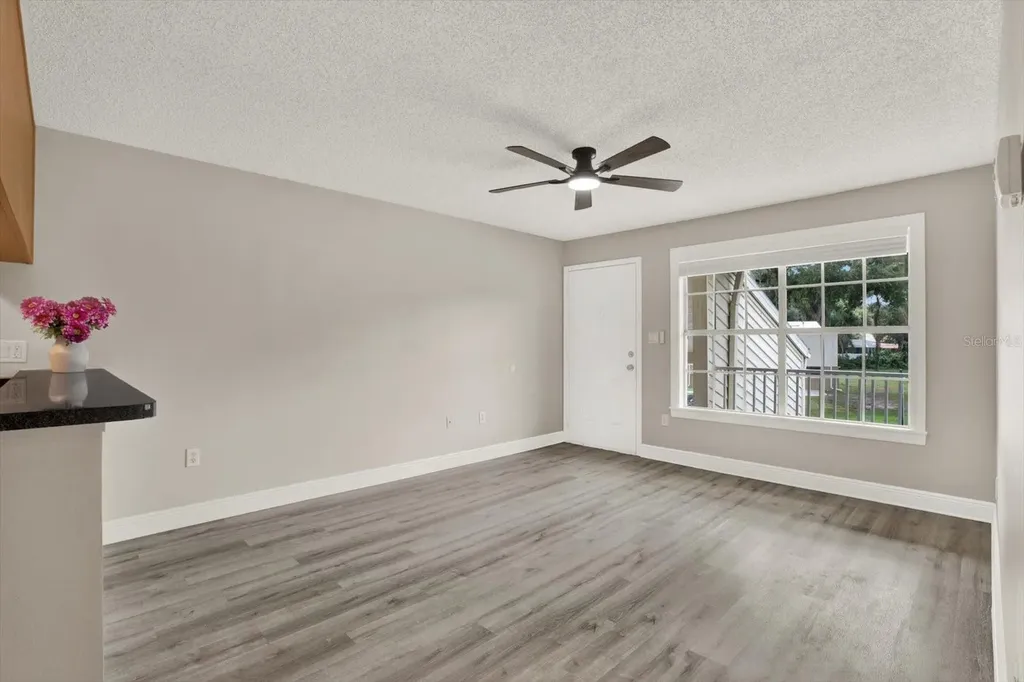 308 Lake Parsons Green Brandon FL 33511