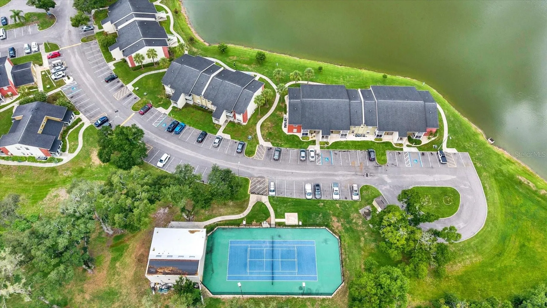 308 Lake Parsons Green Brandon FL 33511
