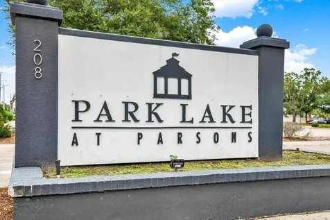 308 Lake Parsons Green Brandon FL 33511