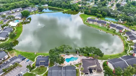 308 Lake Parsons Green Brandon FL 33511