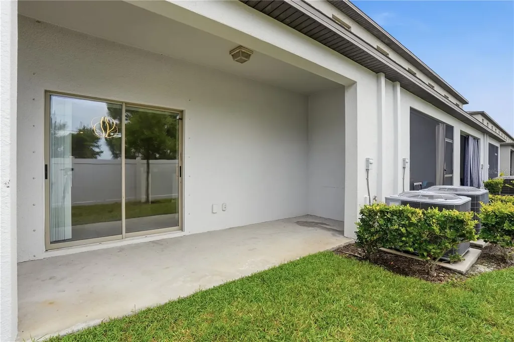 9637 Mulberry Marsh Lane Sun City Center FL 33573