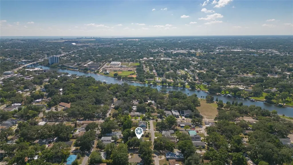 602 W Hilda Street Tampa FL 33603