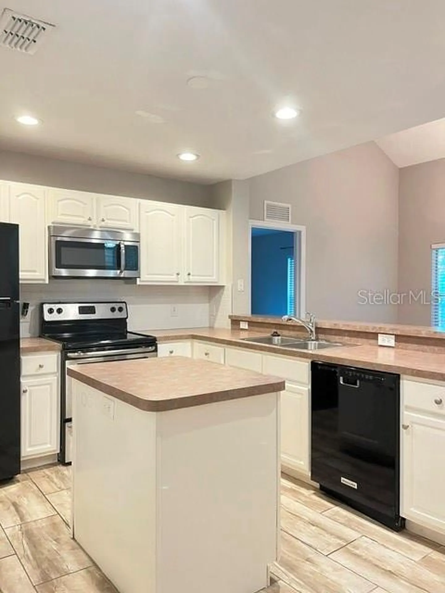 970 N Spring Garden Avenue Deland FL 32720