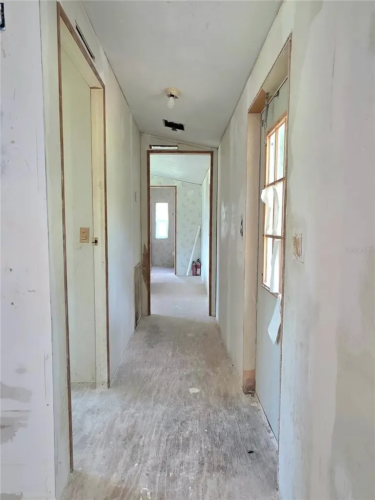 8443 Hamster Drive Zephyrhills FL 33540