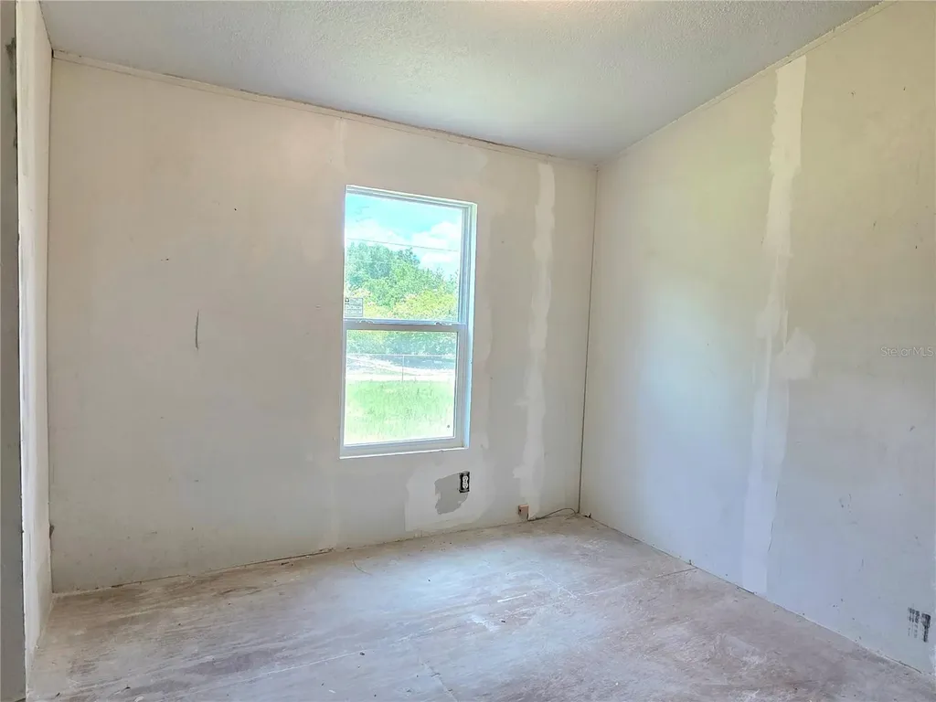 8443 Hamster Drive Zephyrhills FL 33540