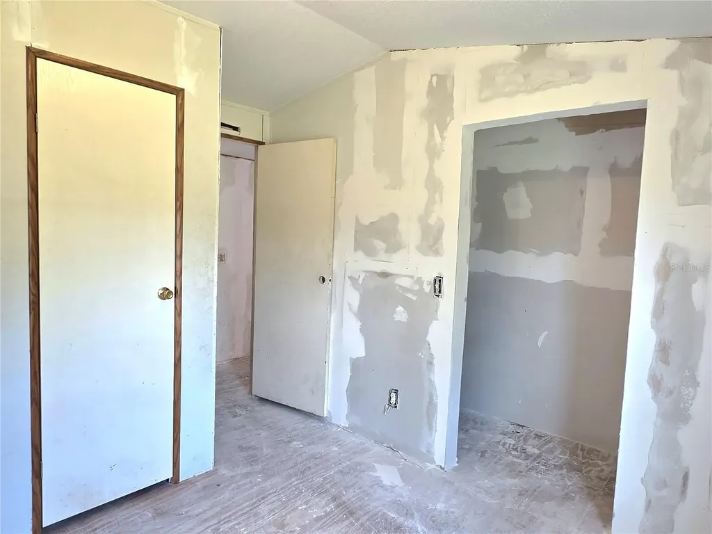 8443 Hamster Drive Zephyrhills FL 33540