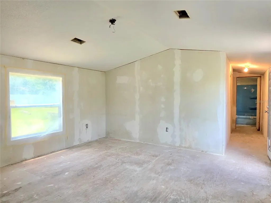 8443 Hamster Drive Zephyrhills FL 33540