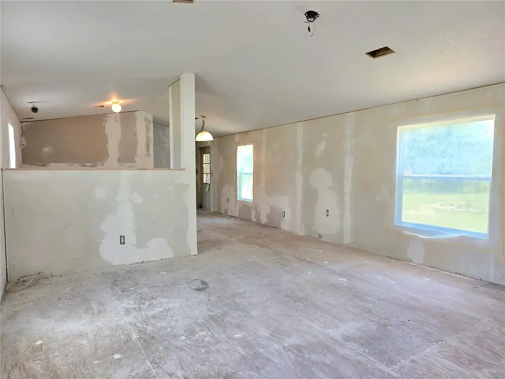8443 Hamster Drive Zephyrhills FL 33540