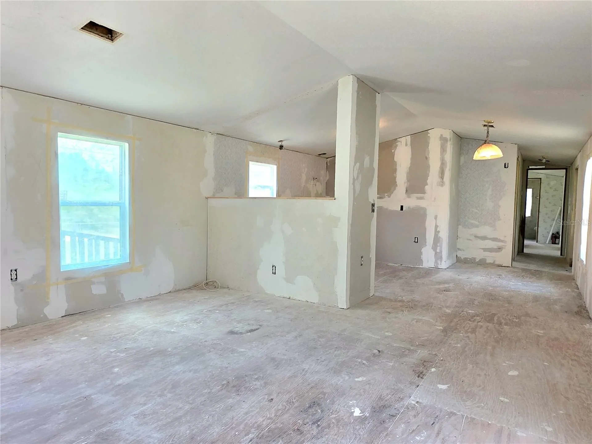 8443 Hamster Drive Zephyrhills FL 33540