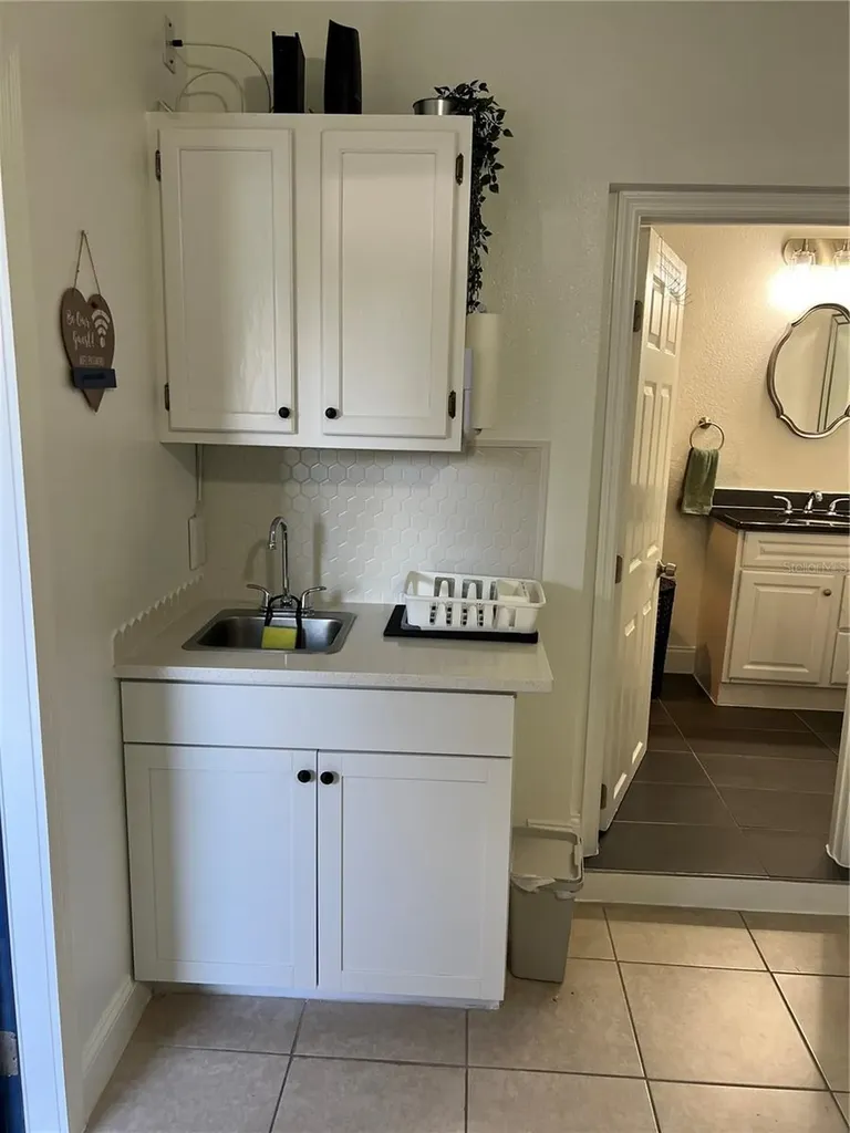 6601 Harvey Street Orlando FL 32809