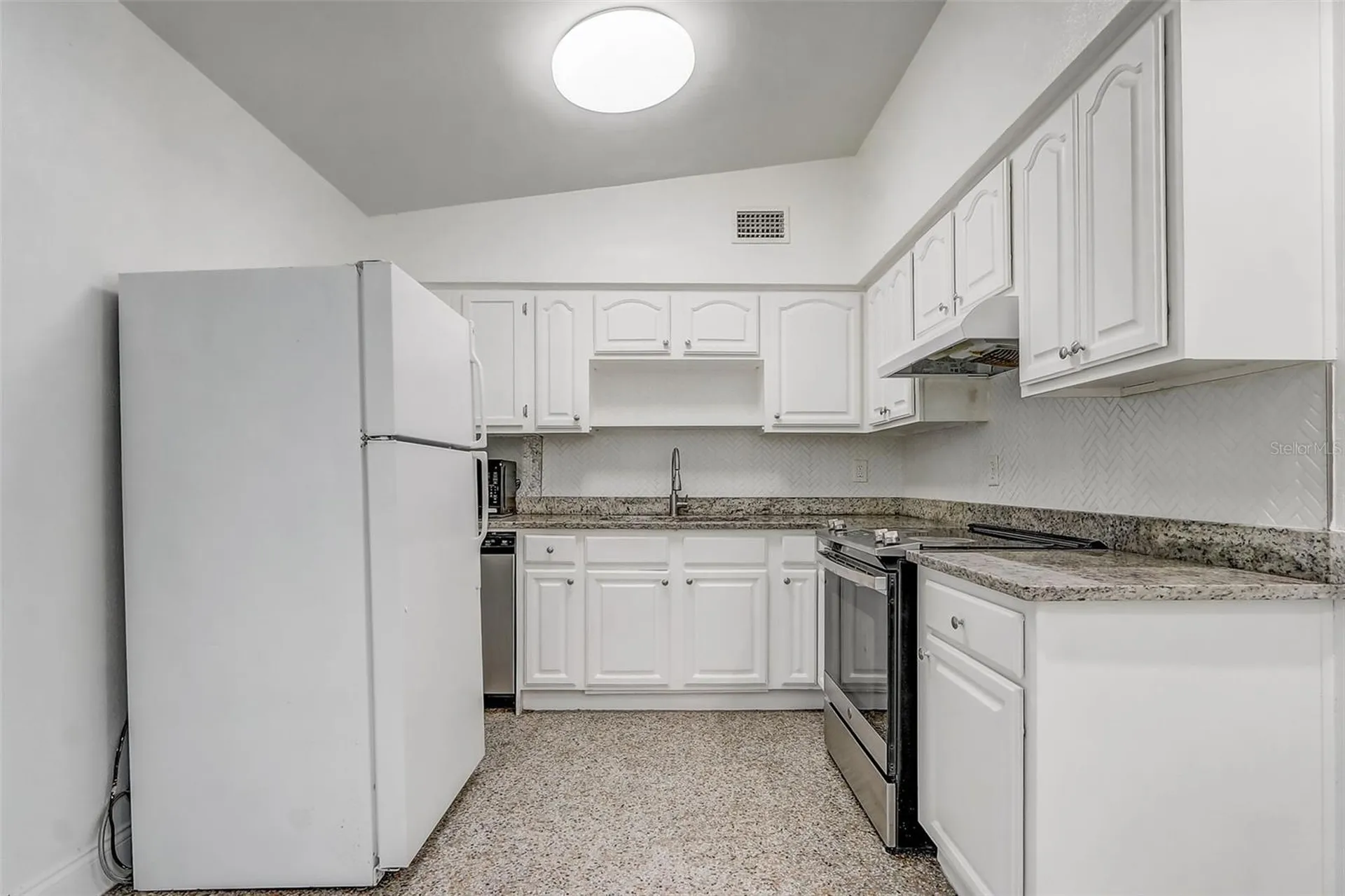 6601 Harvey Street Orlando FL 32809