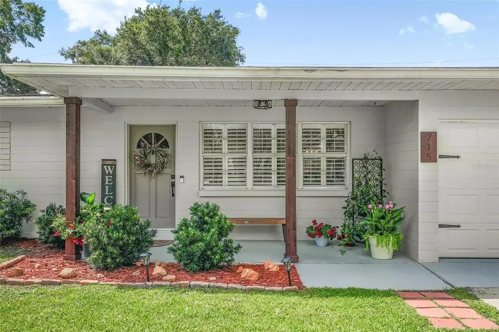 715 Steele Avenue South Daytona FL 32119