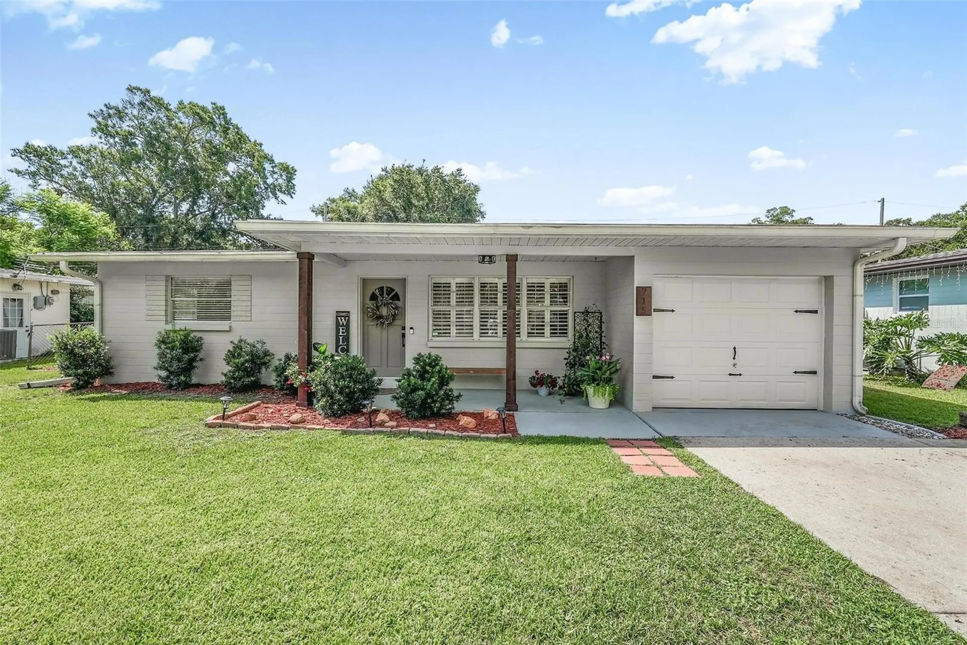 715 Steele Avenue South Daytona FL 32119