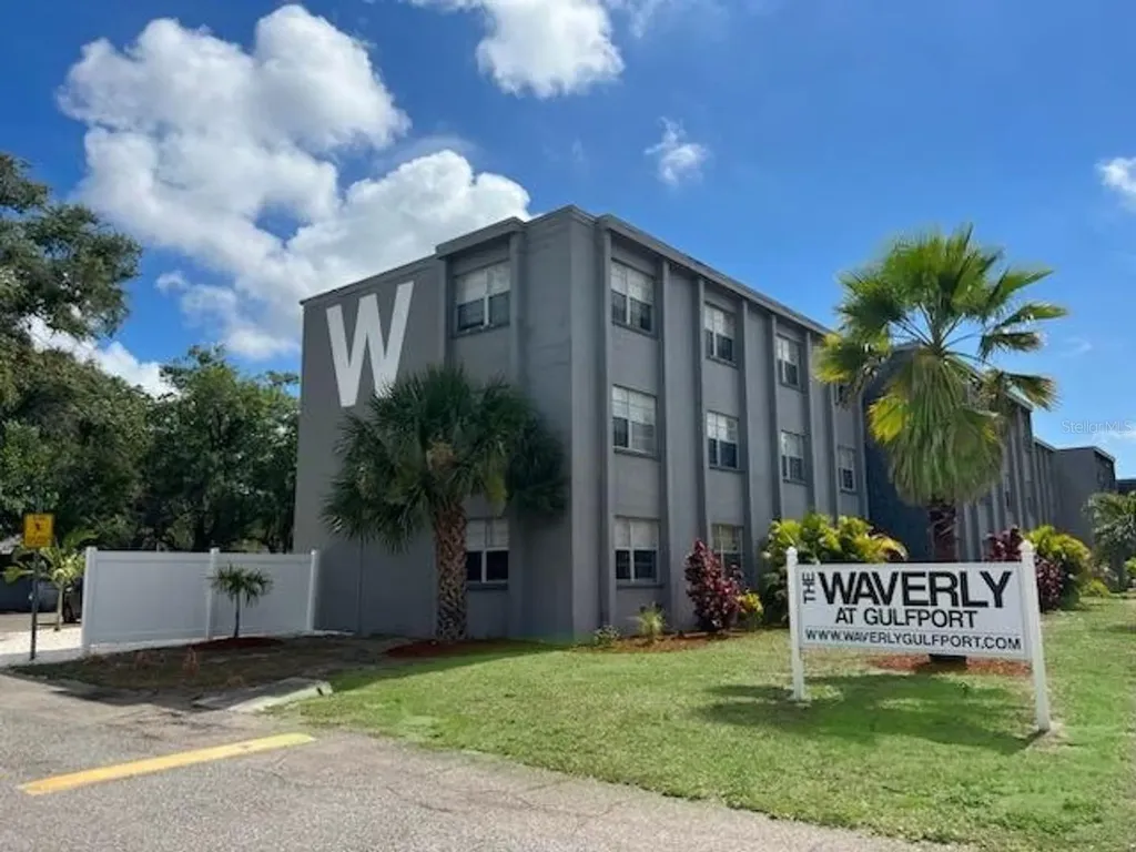 4601 22nd Avenue S St Petersburg FL 33711