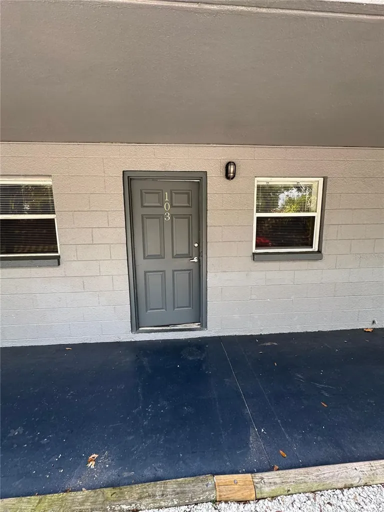 4601 22nd Avenue S St Petersburg FL 33711