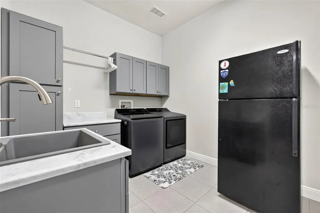 6104 Shadowlake Drive Apollo Beach FL 33572