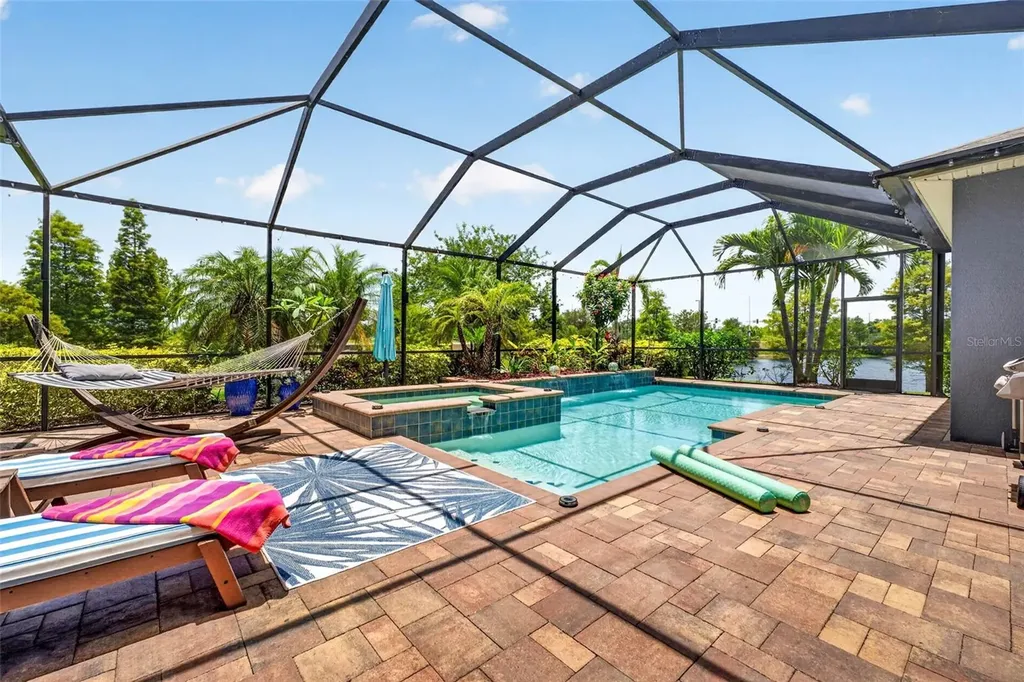 6104 Shadowlake Drive Apollo Beach FL 33572