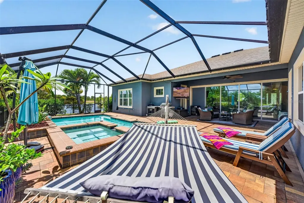 6104 Shadowlake Drive Apollo Beach FL 33572