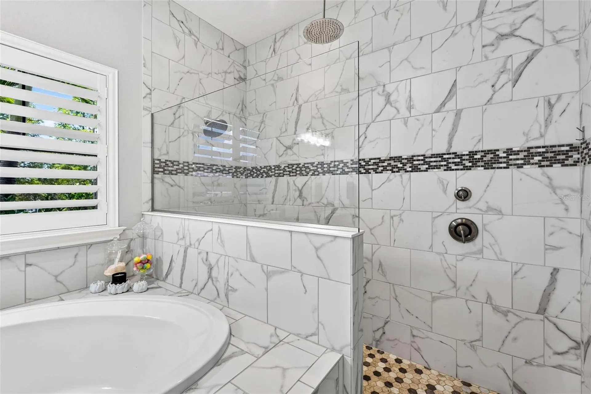 6104 Shadowlake Drive Apollo Beach FL 33572