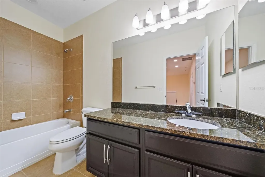 8418 Nandina Drive Sarasota FL 34240