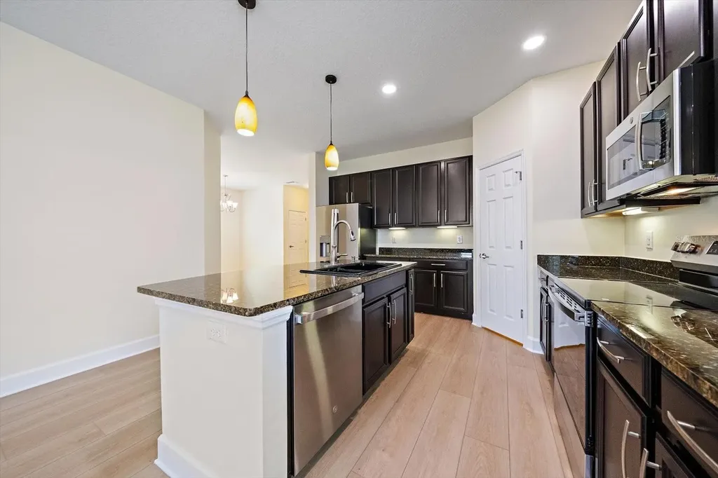 8418 Nandina Drive Sarasota FL 34240